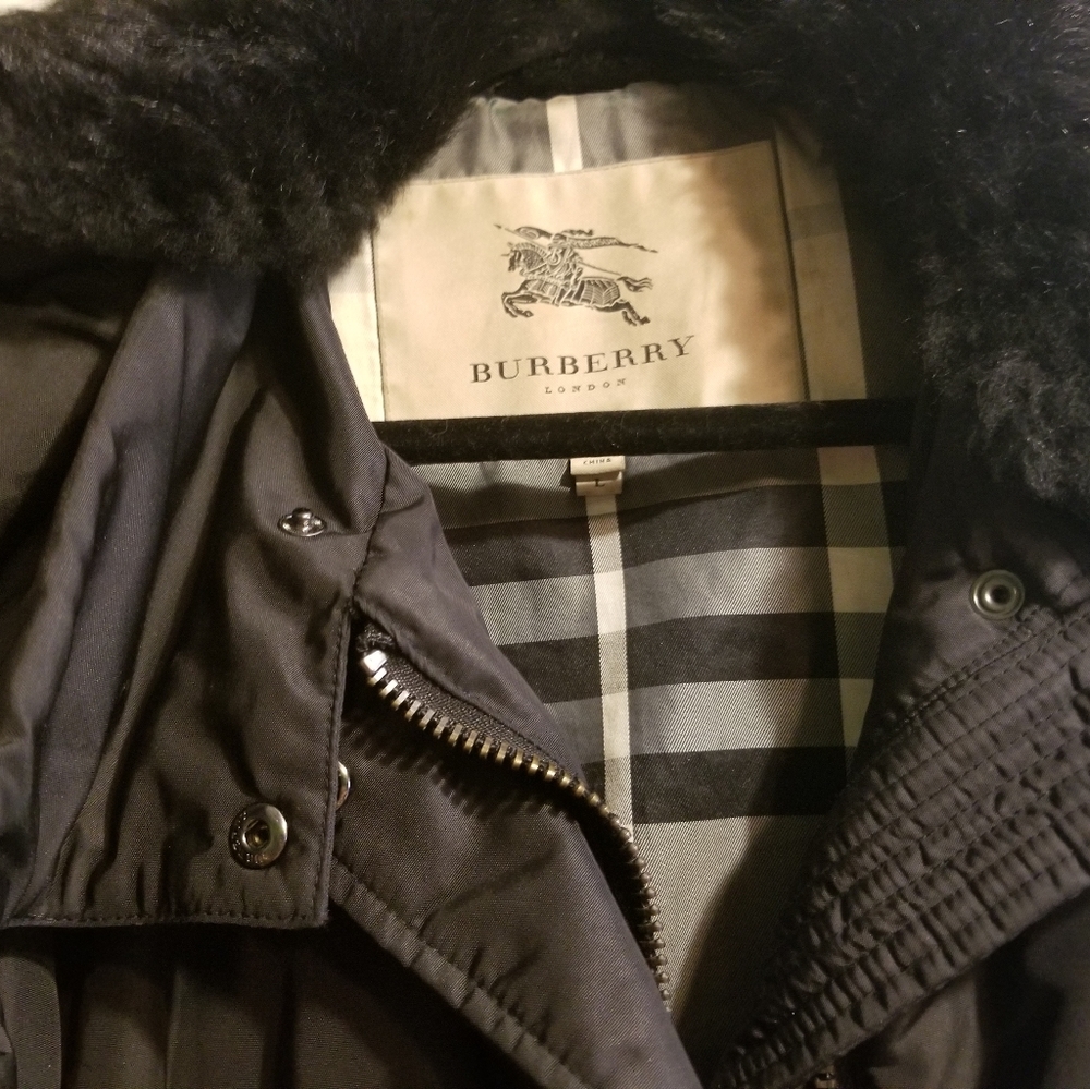 Burberry Bomber CROP Jacket With Fur Collar (s/m)